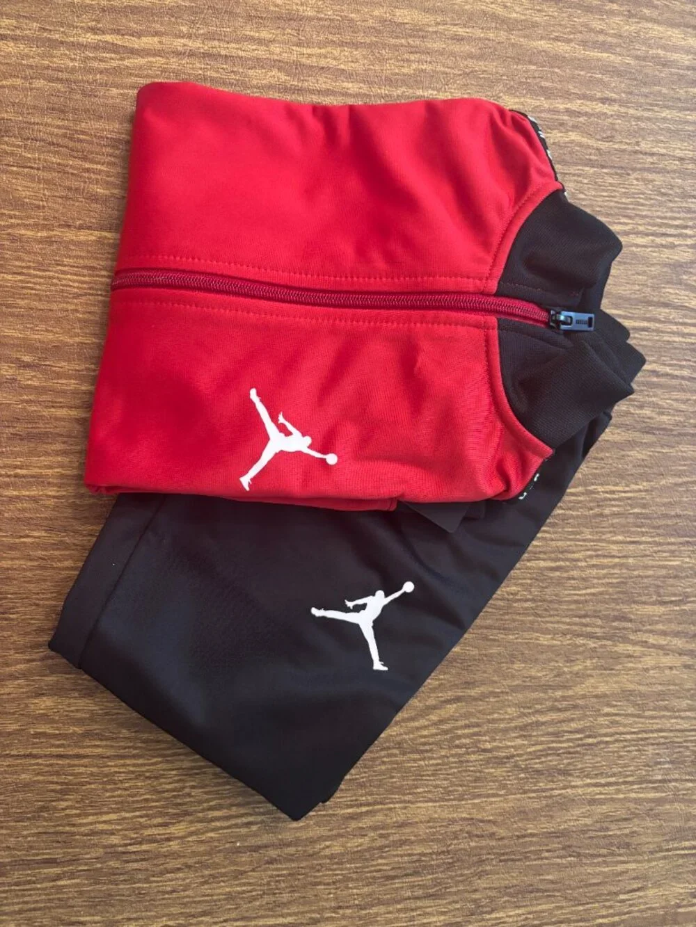Puma, Jordan Sweat Suit, Black & Red, Size 5 - Picture 2 of 5